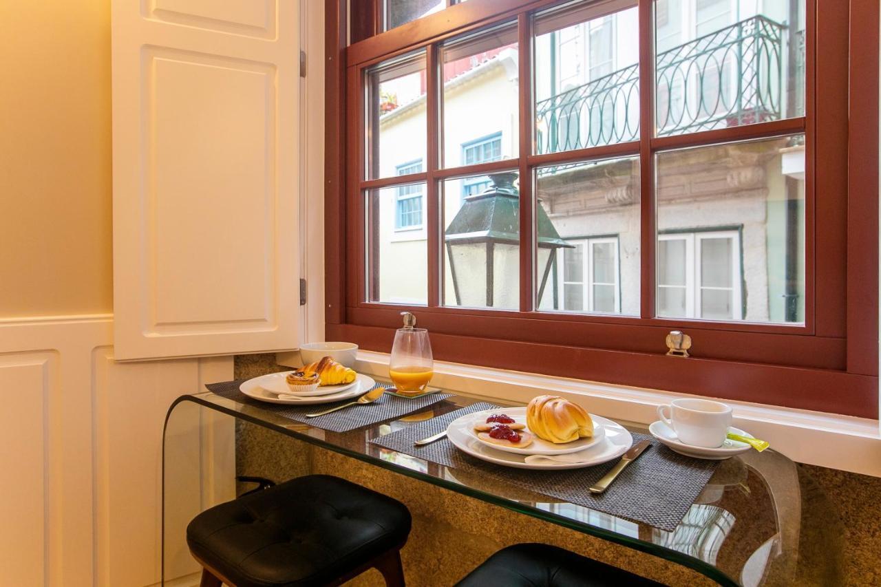 Charming Studio In Historic Downtown Порту Экстерьер фото